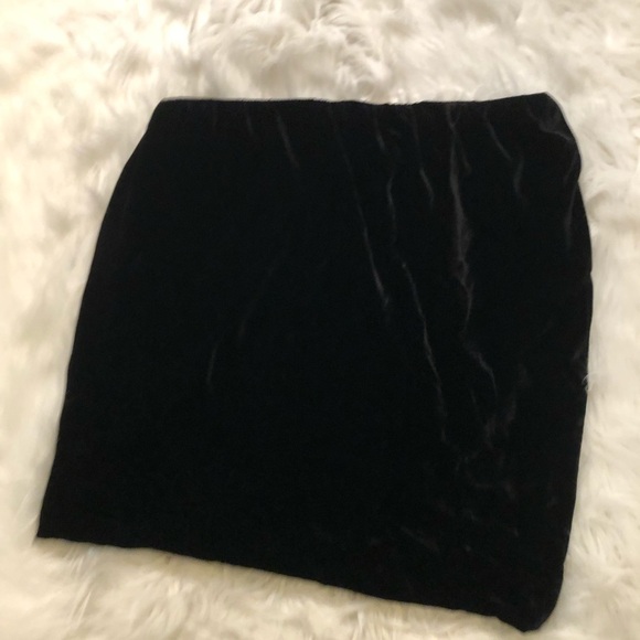 Theory Hailey W Skirt Black Velvet Asymmetrical Hem - Picture 2 of 11